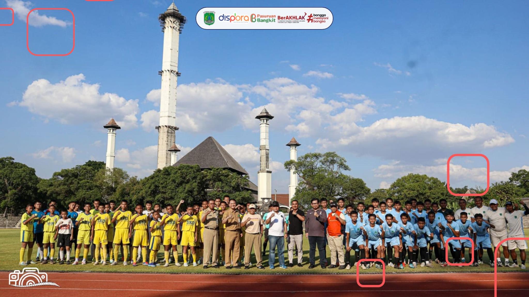 TIM SEPAKBOLA PELAJAR KABUPATEN PASURUAN ASAH KEMAMPUAN LEWAT UJI TANDING KONTRA SKO SURAKARTA